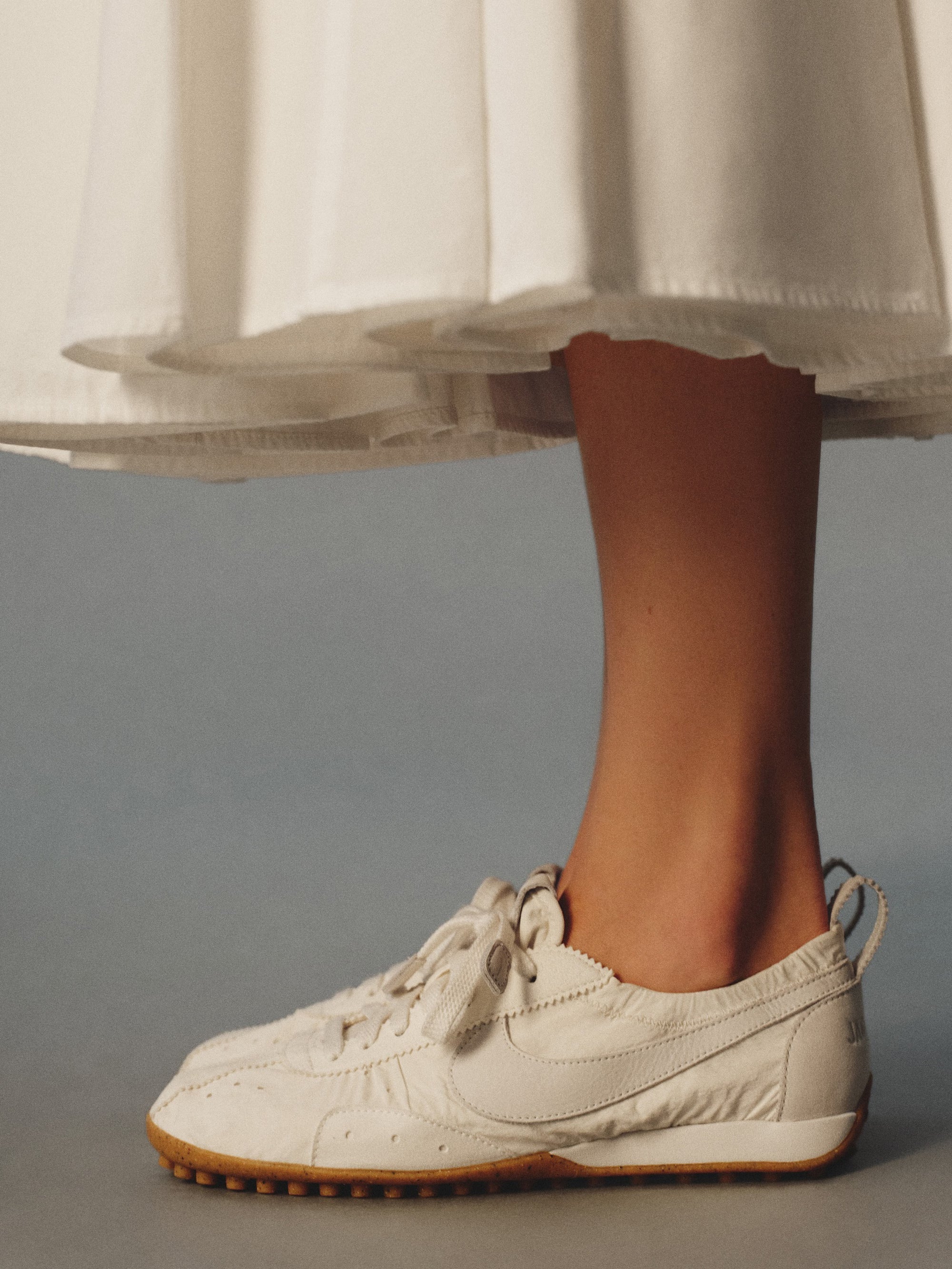 Jacquemus - Moon (Women's)