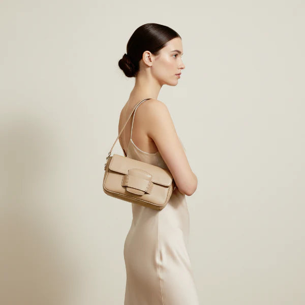VICIDERCI Faelina genuine cowhide shoulder bag in apricot model view