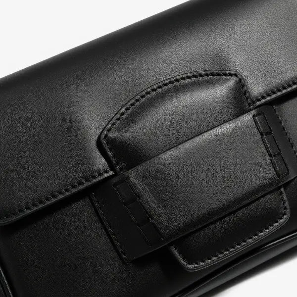 VICIDERCI Faelina genuine cowhide shoulder bag in black detail view