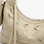 VICIDERCI Ismara genuine leather hobo bag in beige detail view