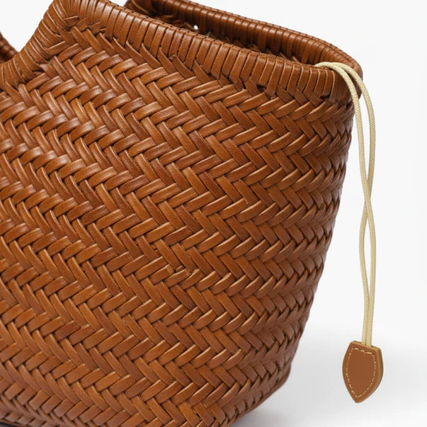 VICIDERCI Ivara top-grain cowhide tote bag in brown detail view