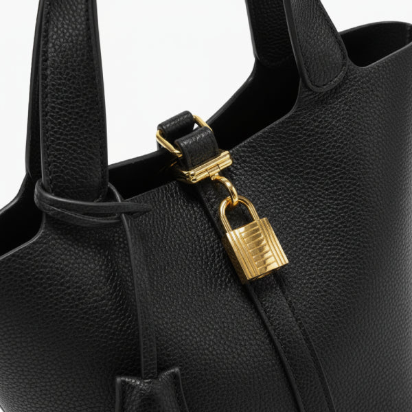 VICIDERCI Lunelia top-grain leather bucket bag in black detail view