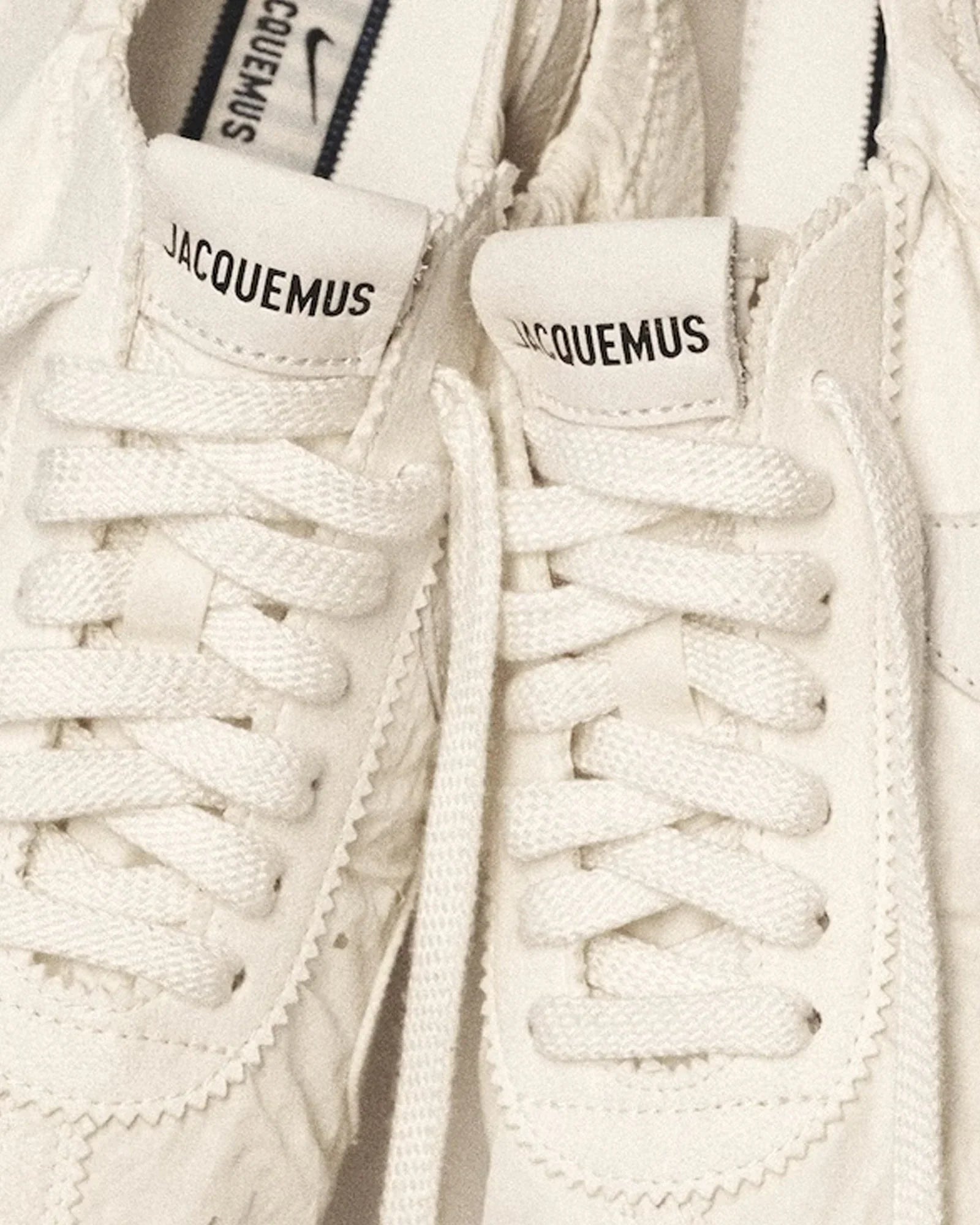 Jacquemus - Moon (Women's)